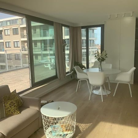 Ferienwohnung Sea View Penthouse De Panne Exterior foto