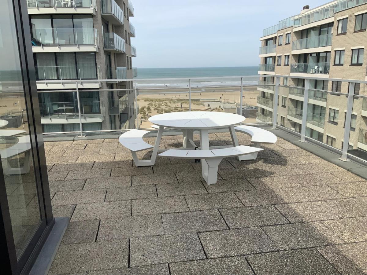 Ferienwohnung Sea View Penthouse De Panne Exterior foto